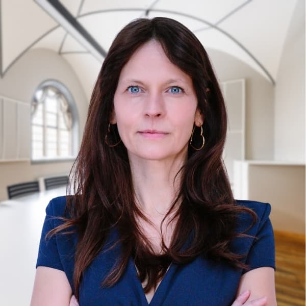 Dr. Miriam Zeichner portrait